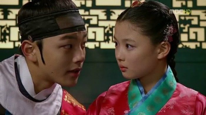 Reply 1997, Tiên Nữ Cử Tạ và phim Hàn có mối tình ngay từ thuở nhỏ