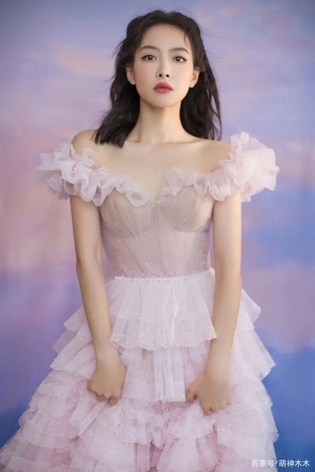 Triệu Lệ Dĩnh, Tống Thiến và các Nữ thần Kim Ưng sinh năm 1987