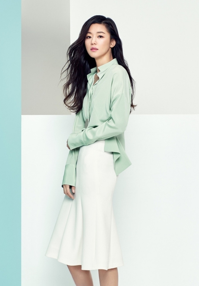 Song Hye Kyo - Jeon Ji Hyun bất ngờ 'đối đầu' ở mảng thời trang
