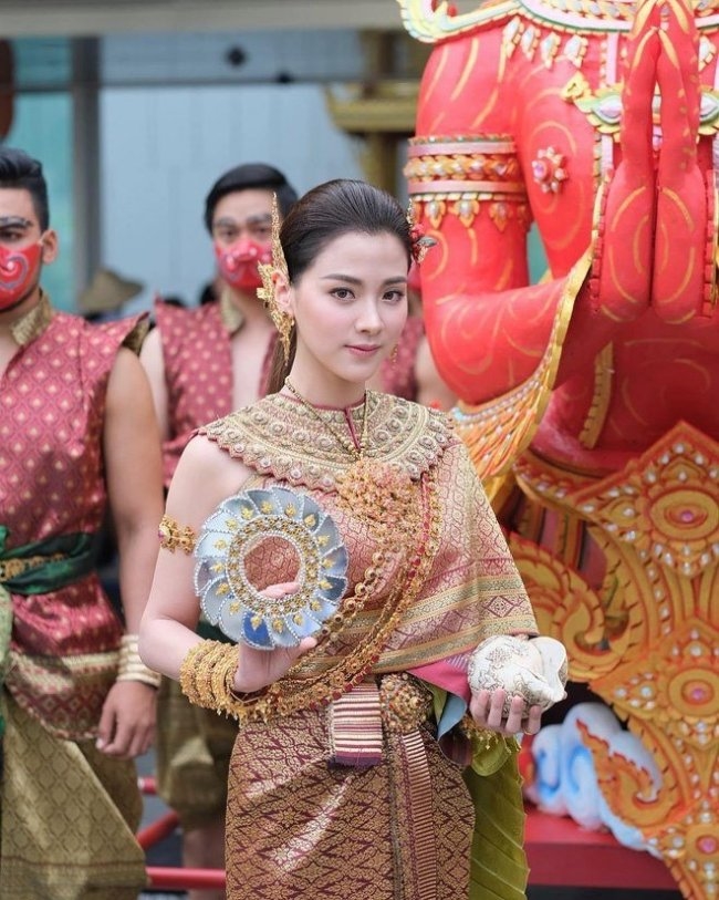 Baifern, Toey và những nữ thần màn ảnh Thái Lan đi lên từ vai phụ