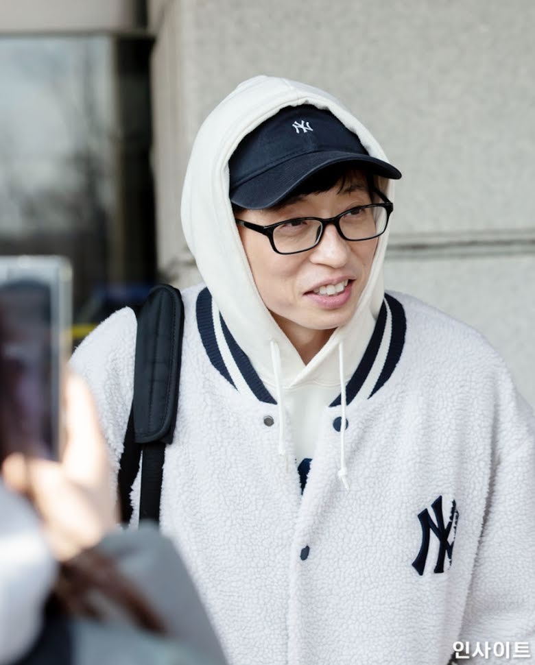 Yoo Jae Suk được khen nhân cách vàng giữa phốt thái độ của Irene