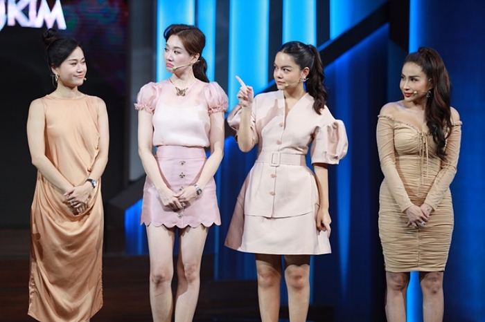 Hari Won bắt bẻ Trịnh Thăng Bình đụng chạm đến tình yêu của Trấn Thành
