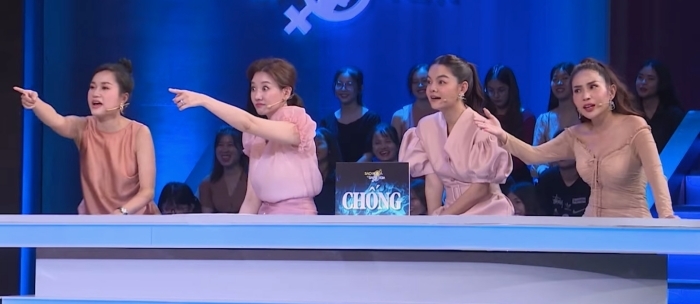 Hari Won bắt bẻ Trịnh Thăng Bình đụng chạm đến tình yêu của Trấn Thành