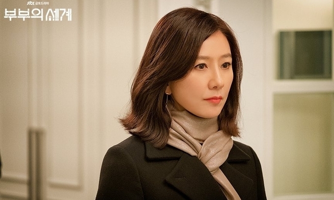 Kim Hee Ae, 'Khi Hoa Trà Nở' thắng lớn tại lễ trao giải phim châu Á