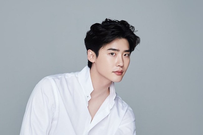 Song Hye Kyo - Lee Jong Suk sẽ đóng cặp trong phim truyền hình mới?