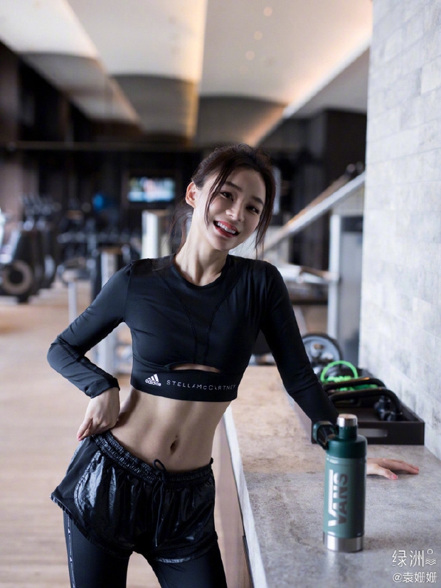 Triệu Lệ Dĩnh và số phận những mỹ nhân từng bị đuổi khỏi Cbiz
