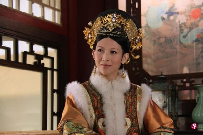 Dàn sao Chân Hoàn Truyện ngày ấy: An Lăng Dung vẫn hứng 'gạch đá'
