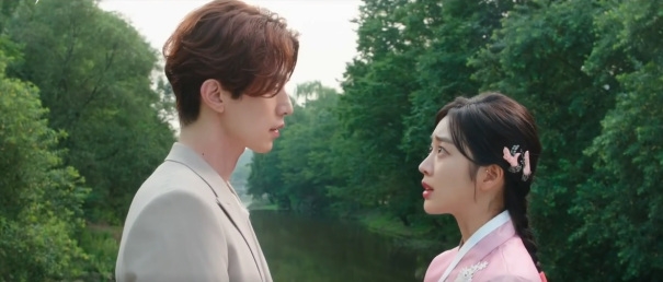 Lee Dong Wook - Jo Bo Ah hẹn hò trong tập mới 'Bạn Trai Tôi Là Hồ Ly'
