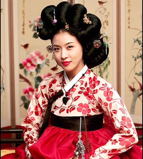 Nàng Dae Jang Geum và loạt phim quảng bá văn hóa Hàn khiến fan mê đắm