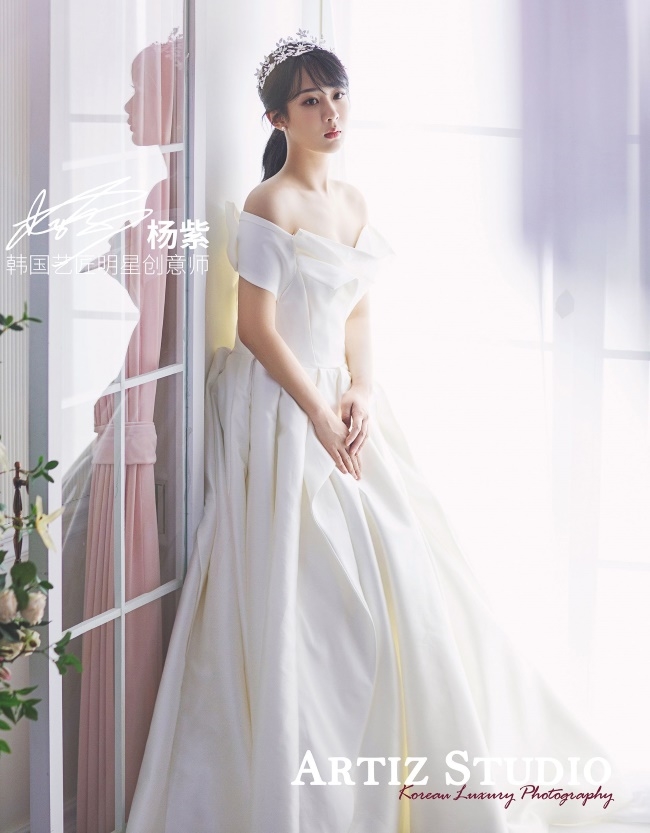 Nhiệt Ba, Cúc Tịnh Y và tiểu hoa Cbiz vẫn đốn tim fan khi hóa cô dâu