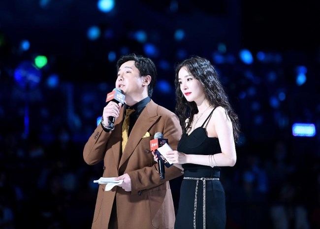 Dương Mịch bị đàn anh 'phũ phàng', Triệu Lộ Tư tỏ tình với Tiêu Chiến