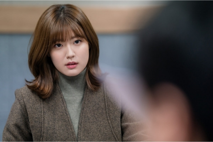 Kim So Hyun và loạt sao Hàn mãi chẳng chịu yêu ai khiến fan sốt ruột