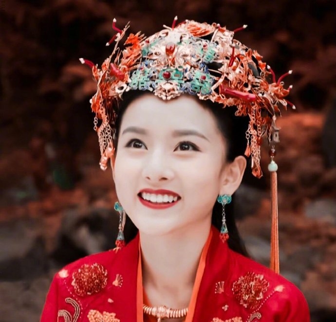 Nhiệt Ba, Cúc Tịnh Y và dàn mỹ nhân cổ trang 9X của showbiz Hoa Ngữ