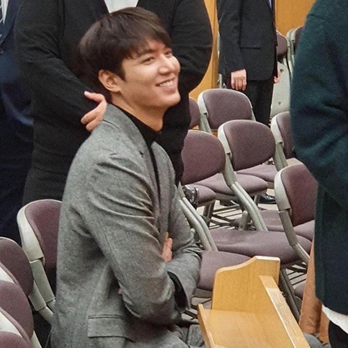 Lee Min Ho và loạt sao nam Hàn gây chú ý khi dự đám cưới