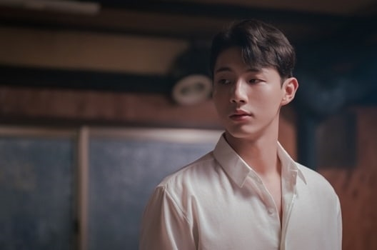 Kim Seon Ho và các chàng nam phụ ấn tượng nhất xứ Hàn năm 2020