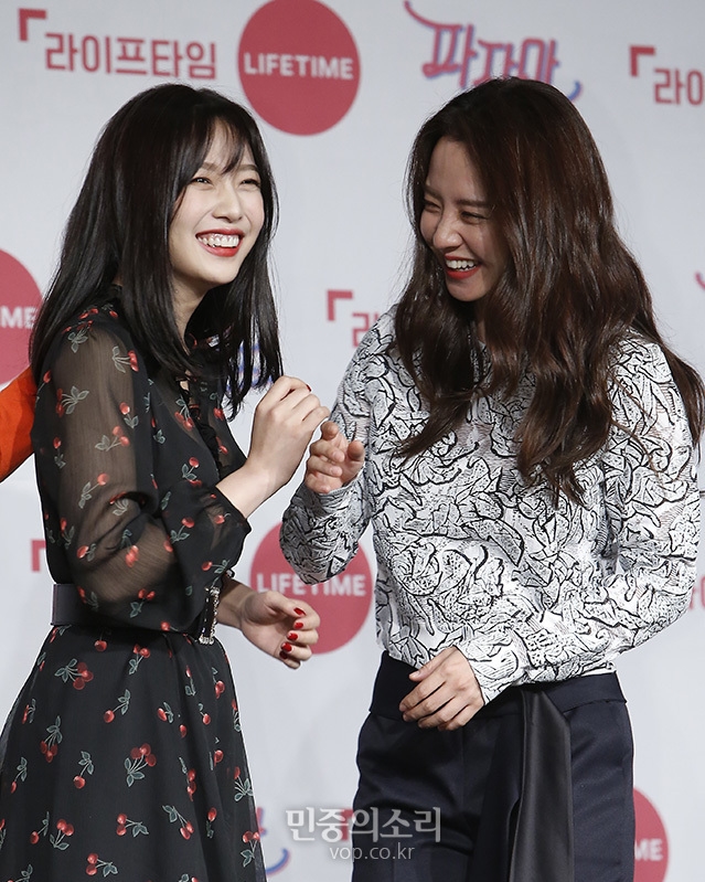 Suzy, Yoona và những khoảnh khắc idol Hàn đọ sắc dàn diễn viên
