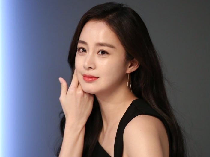 Kim Tae Hee và loạt sao Hàn có điểm thi đại học cao chót vót