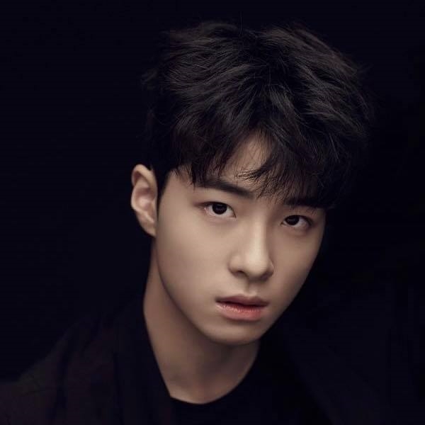 Gong Yoo đọ sắc Park Bo Gum, tiết lộ đã có 3 con trong 'Coffee Prince'