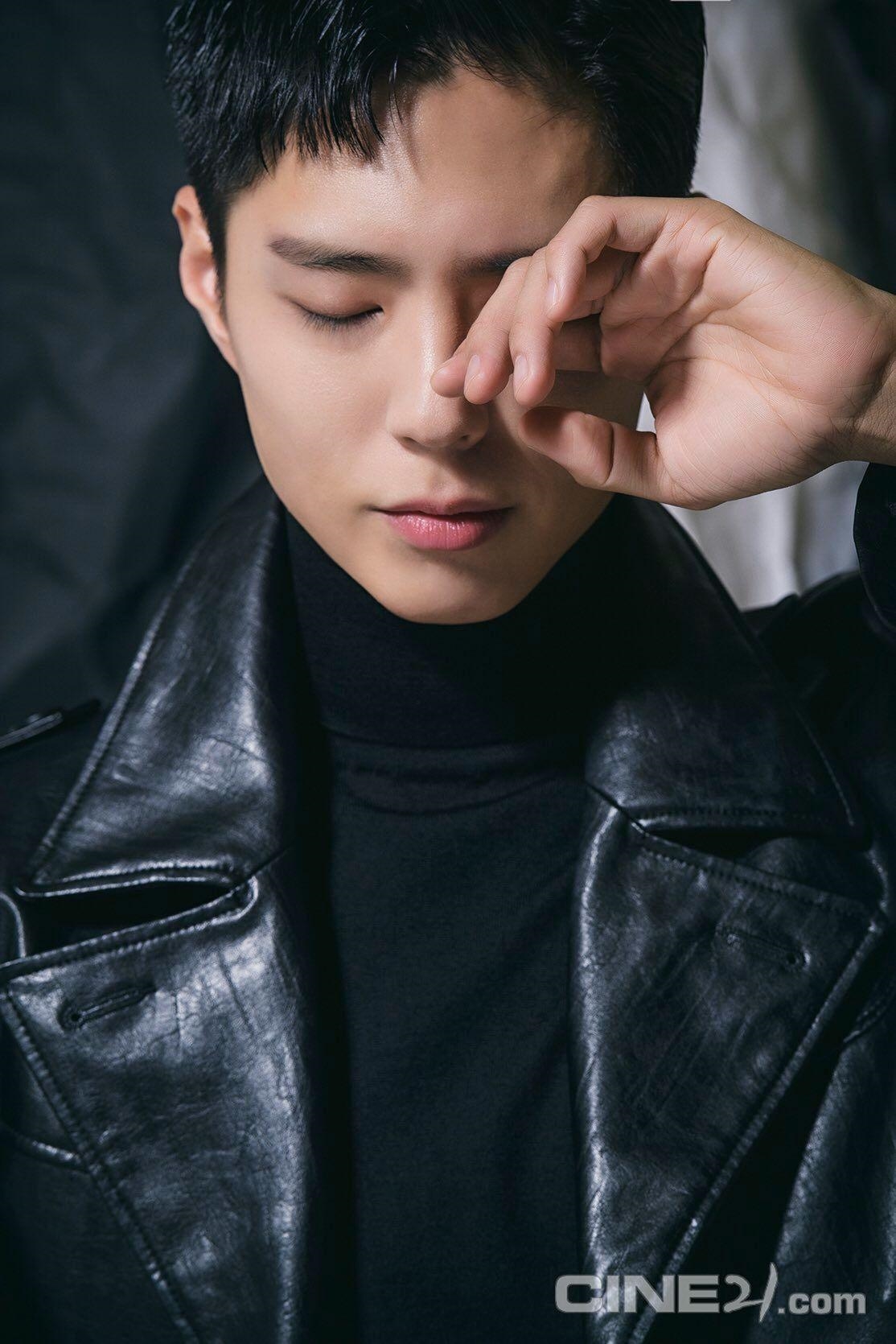 Gong Yoo đọ sắc Park Bo Gum, tiết lộ đã có 3 con trong 'Coffee Prince'