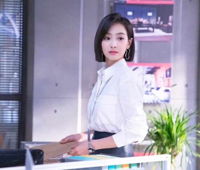 Dương Tử, Nhiệt Ba và dàn tiểu hoa 9x đẹp với tạo hình hiện đại