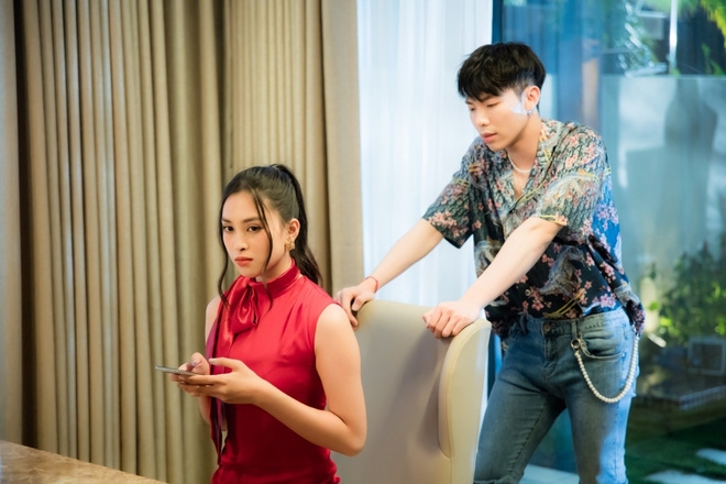 Hương Giang, Đỗ Mỹ Linh, Minh Tú và những nàng hậu lấn sân diễn xuất