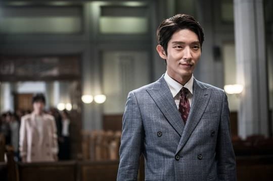 'Lawless Lawyer' và các bộ phim Hàn về 'xã hội đen' hấp dẫn