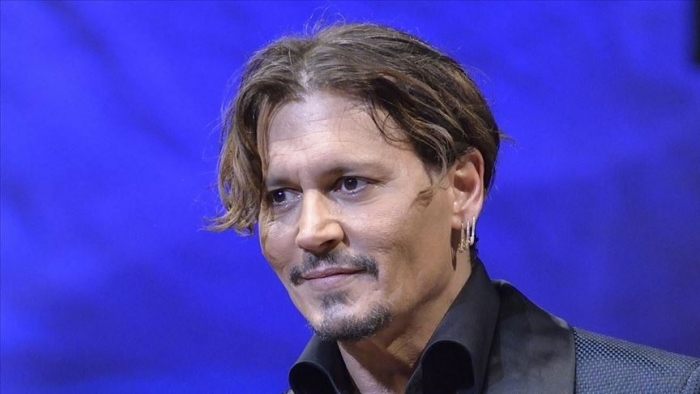 Warner Bros. vướng nghi vấn chế nhạo Johnny Depp