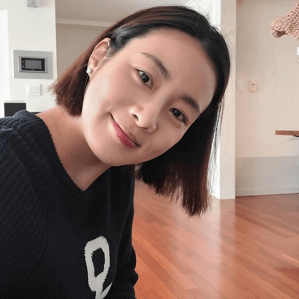 Park Min Young khoe ảnh đẹp lung linh, Gong Yoo tự nhận xét bản thân