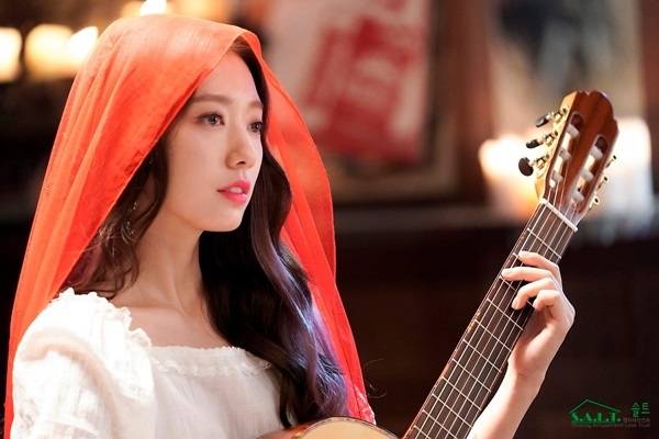 Lee Min Ho, Park Shin Hye và diễn viên Hàn nổi lên nhờ phim thần tượng