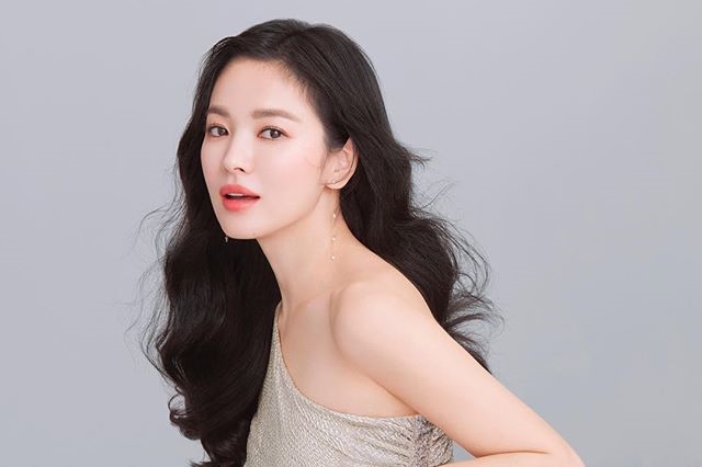 Song Hye Kyo cùng 6 kiểu tóc nâng tầm nhan sắc đại mỹ nhân