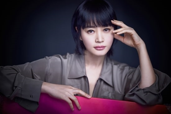 Lee Young Ae và hai chị đại làng phim chứng minh nhan sắc với ảnh cũ