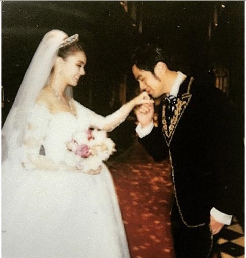 Huỳnh Hiểu Minh - AngelaBaby và loạt cặp đôi chồng già vợ trẻ của Cbiz