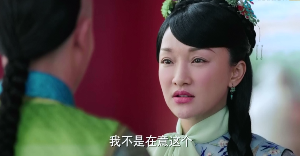 Chương Tử Di, Lâm Tâm Như và sao Cbiz bị cười chê vì 'cưa sừng'