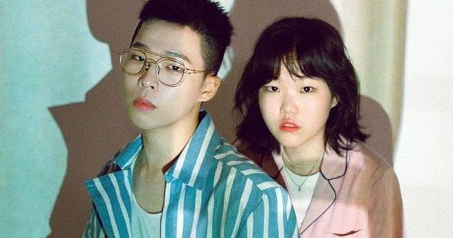 Han Hyo Joo khoe nhan sắc cùng hội bạn, UP10TIOn Bitto nhiễm Covid-19