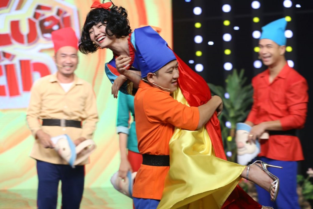 Lâm Vỹ Dạ, Lan Ngọc cà khịa, hất thức ăn trên game show truyền hình