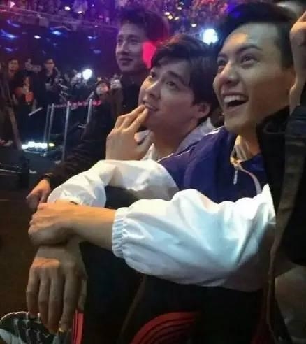 AngelaBaby và dàn sao Cbiz thích 'đu' idol Hàn