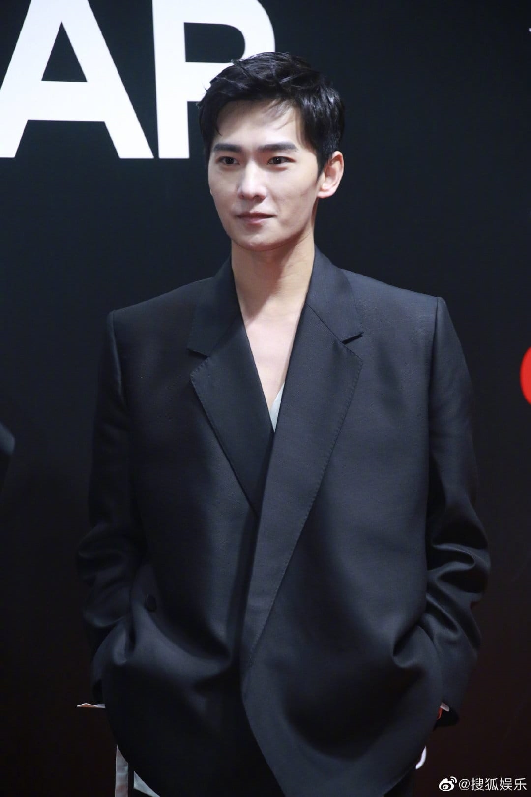 Dương Mịch, AngelaBaby, Nghê Ni đọ sắc 'cực gắt' tại thảm đỏ GQ 2020