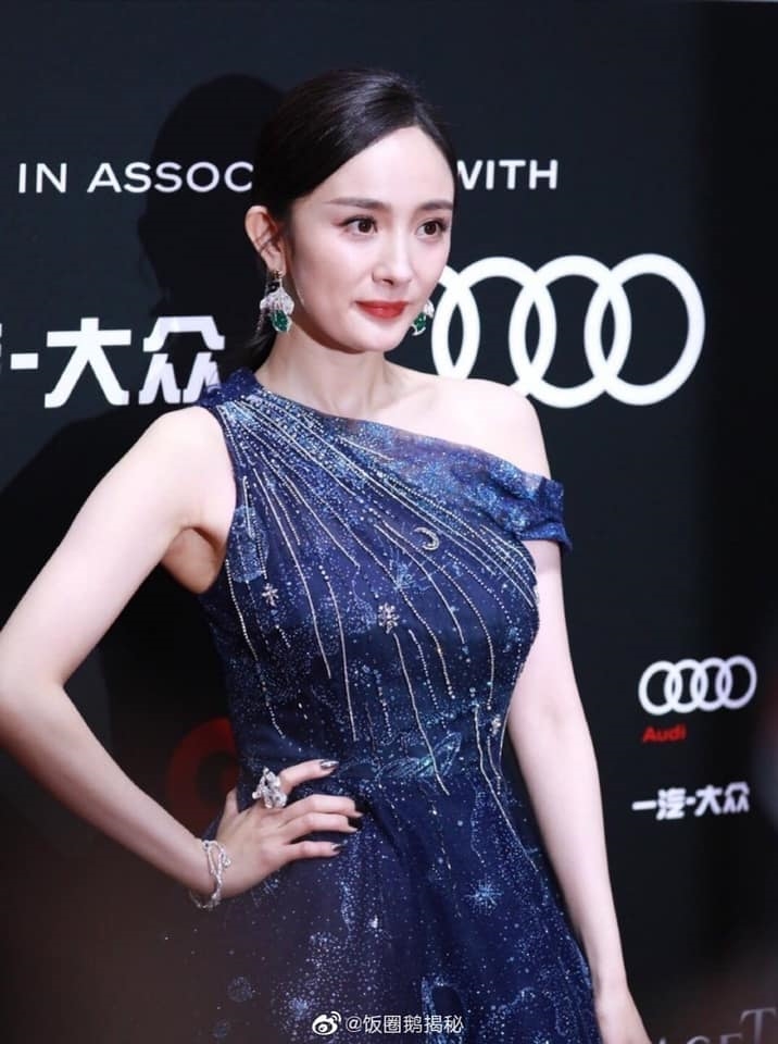 Dương Mịch, AngelaBaby, Nghê Ni đọ sắc 'cực gắt' tại thảm đỏ GQ 2020