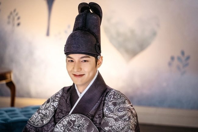 Lee Min Ho và các nam thần hoàng gia hiện đại đáng nhớ nhất xứ Hàn