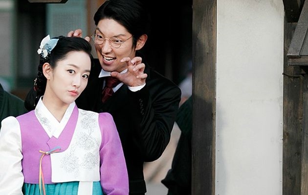 Song Hye Kyo - Hyun Bin và các cặp đôi từng diễn chung rồi yêu nhau