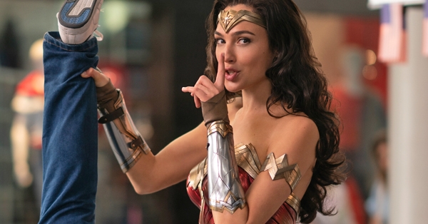 Wonder Woman 1984 bị tưởng nhầm phim Ấn Độ vì cảnh hành động 'ảo lòi'