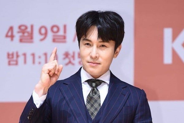Lee Dong Wook và những diễn viên Hàn Quốc gặp hạn trong năm 2020