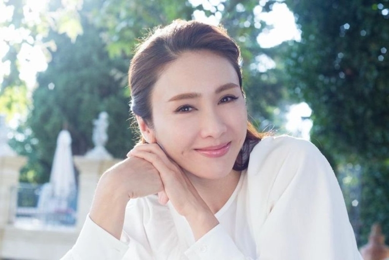 Lê Tư hưởng cuộc sống hạnh phúc viên mãn bên chồng tàn tật