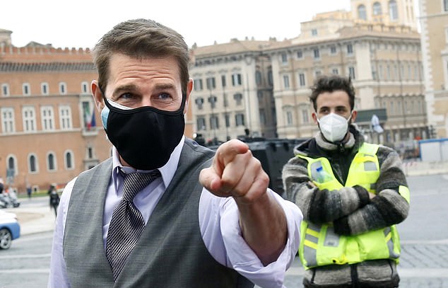 Tom Cruise và những lần sao Hollywood gây chuyện ở phim trường