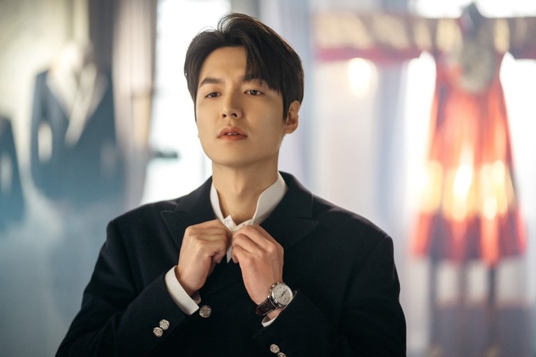 Lee Min Ho và loạt sao Hàn cùng hình tượng thân quen trên phim