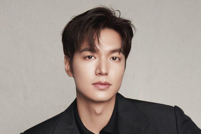 Lee Min Ho và những nam thần Hàn lãng tử hơn với tóc rẽ ngôi trái tim