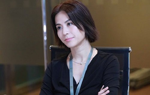 Tuyên Huyên tài sắc vẹn toàn nhưng tình duyên lận đận, lẻ bóng tuổi 50