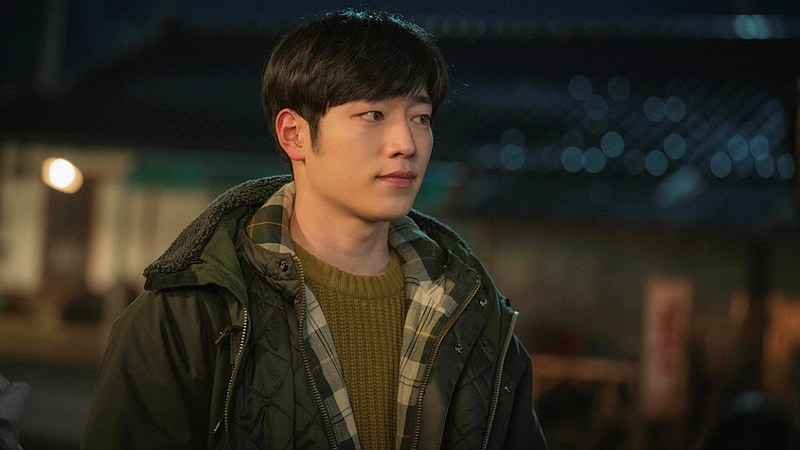 Nam Joo Hyuk và các nam chính đẹp mà nhạt, bị khán giả phớt lờ