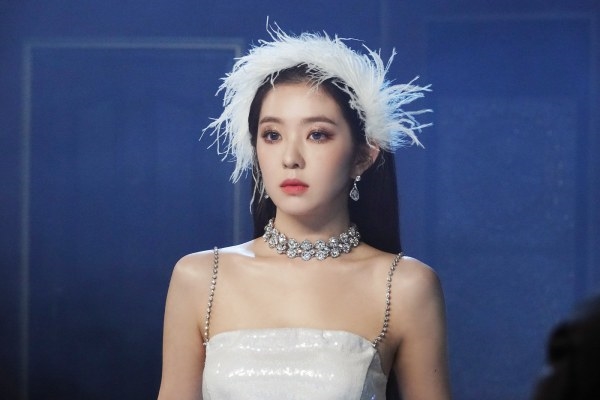 YoonA, Suzy cùng những đại diện nhan sắc K-pop qua 2 thế hệ