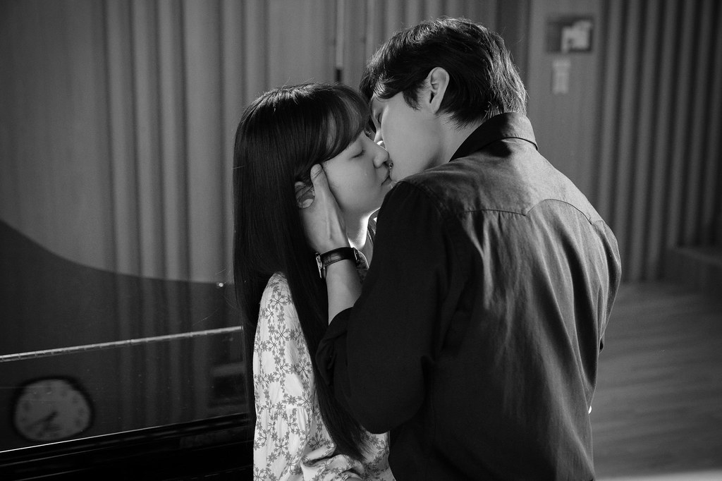 Lee Min Ho và Kim Go Eun và các cặp đôi nhận đề cử nụ hôn đẹp nhất năm